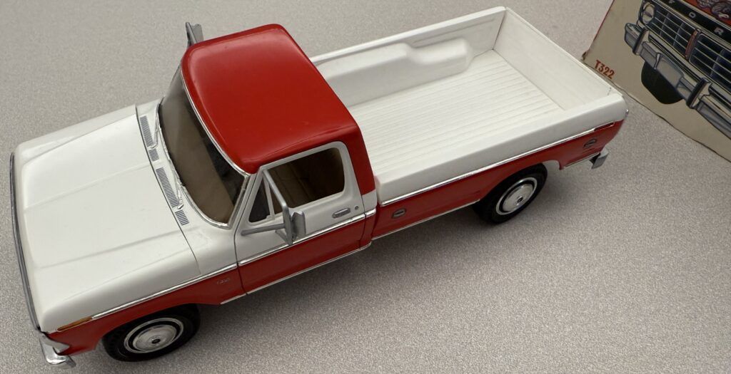 Kevin's 1 25 amt 1976 f 350 'star truk'