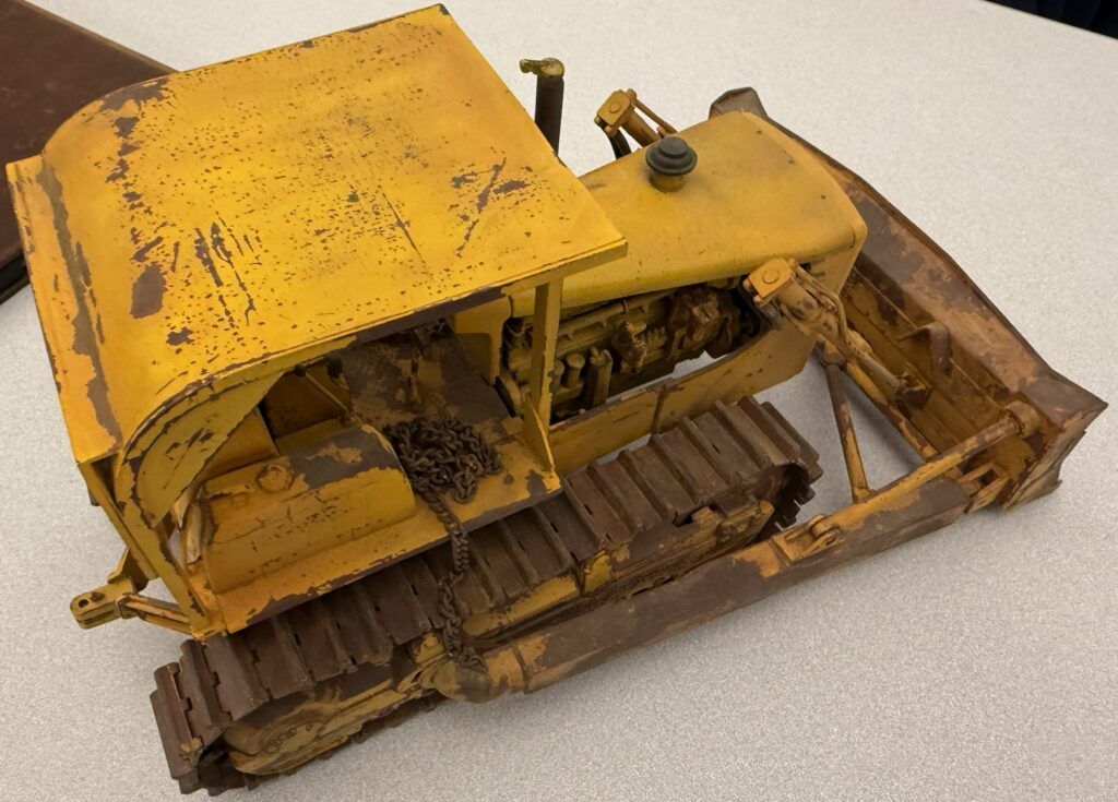 1 25 Bulldozer by Art