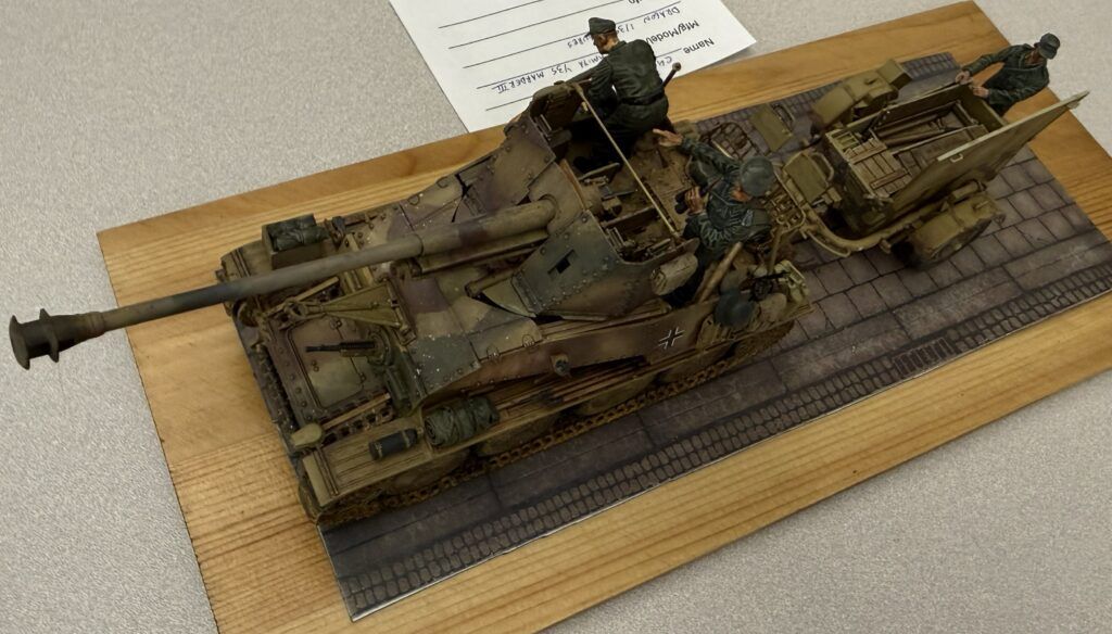 Chuck's 1 35 Tamiya Marder III with Dragon Figures