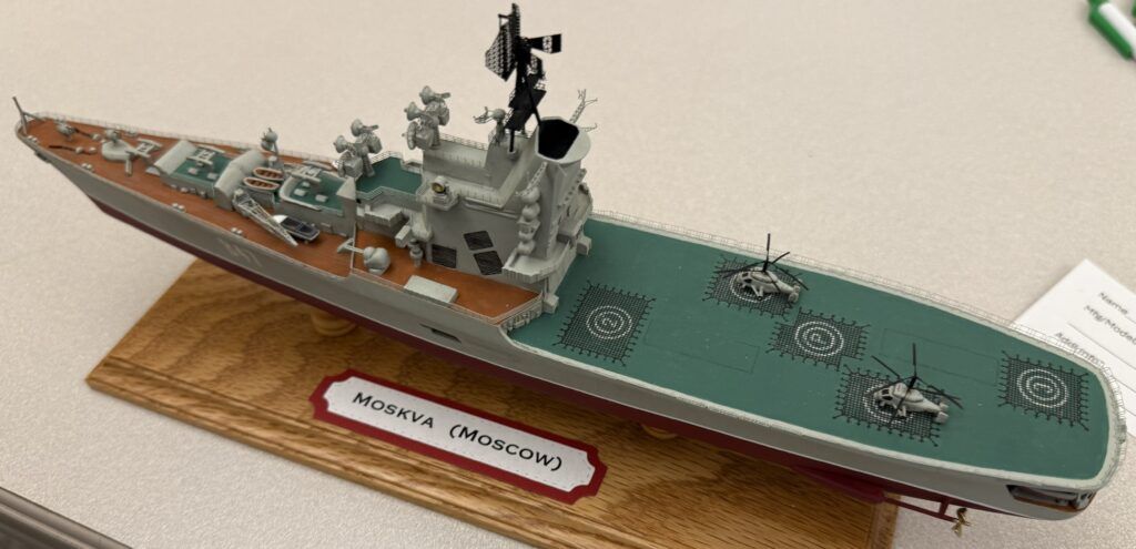 Jon's 1 600 Airfix Moskva carrier ship