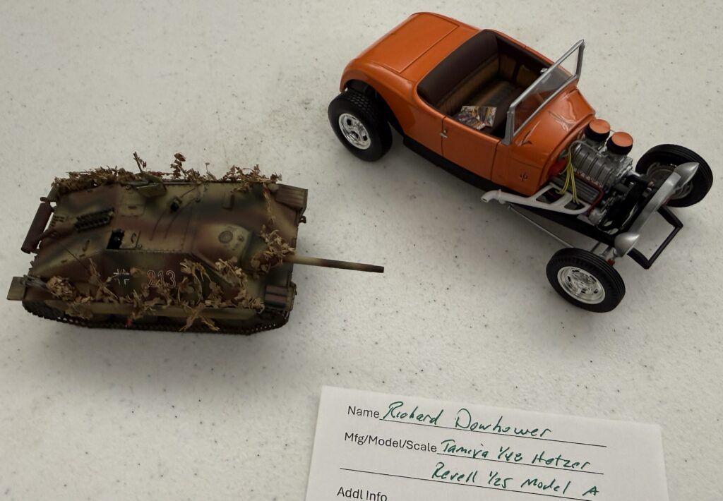 Riobard 1 48 Tamiya Hetzer & 1 25 Revell Model A